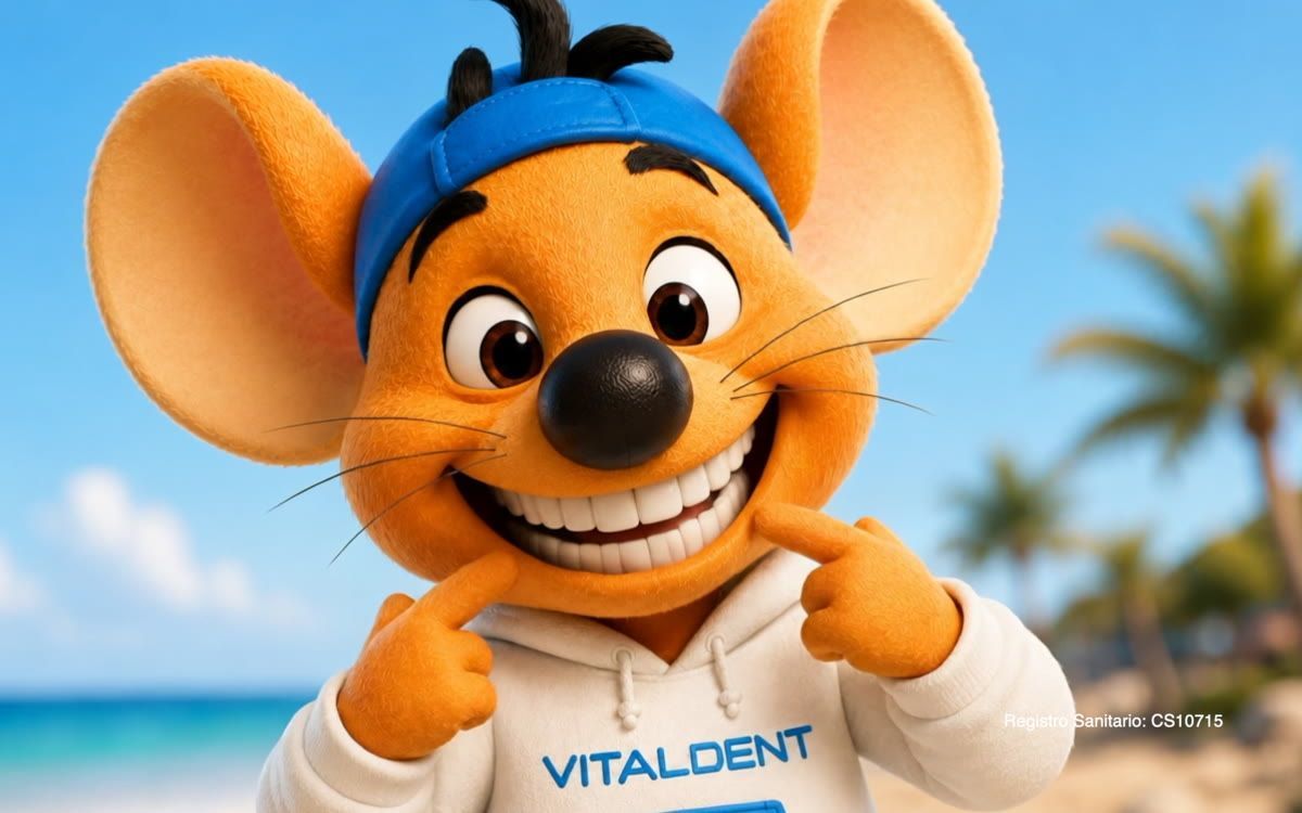 El Ratón Pérez de Vitaldent sonríe en la playa
